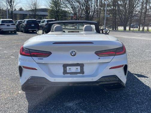 Mineral White Metallic 2026 BMW M850 i xDrive