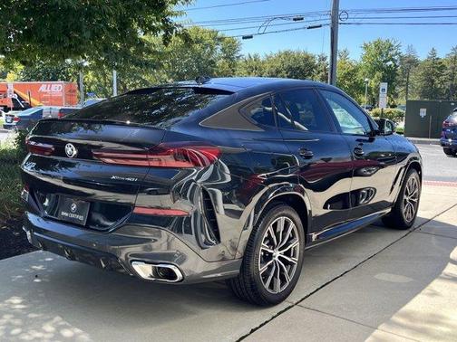 2025 BMW X6 xDrive40i