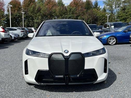 2026 BMW iX xDrive60