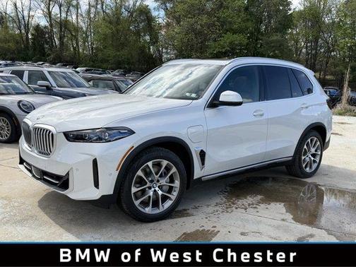 Mineral White Metallic 2026 BMW X5 PHEV xDrive50e