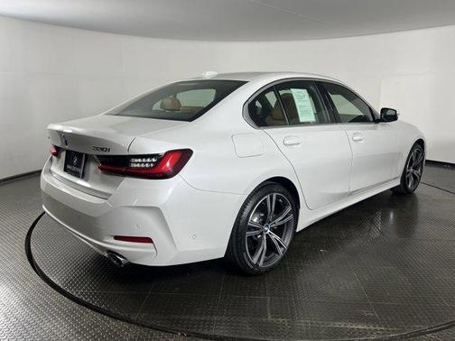 2024 BMW 330 i xDrive