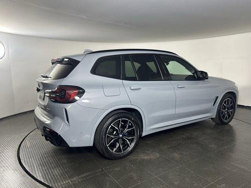 2024 BMW X3 M40i