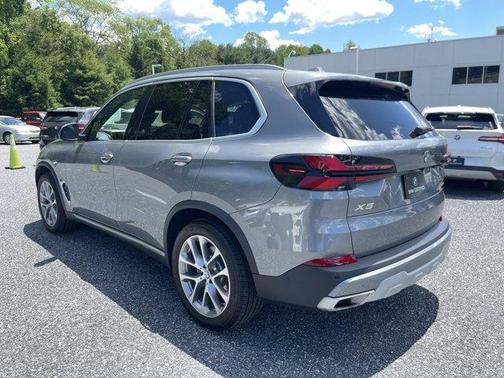 Gray 2026 BMW X5 xDrive40i