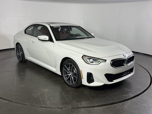 2025 BMW 230 i xDrive