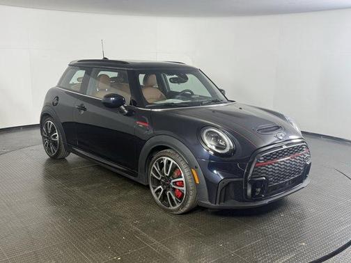 2023 MINI Hardtop Cooper
