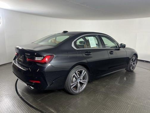 2024 BMW 330 i xDrive