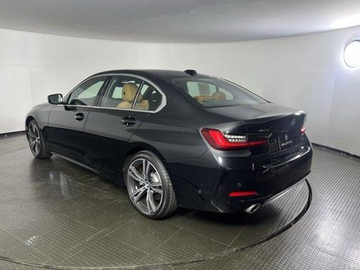 2024 BMW 330 i xDrive