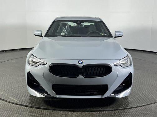 2025 BMW 230 i xDrive