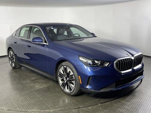 2025 BMW 540 i xDrive