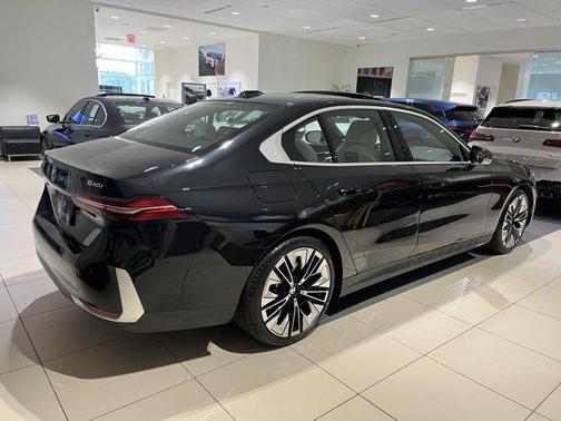 2024 BMW 540 i xDrive