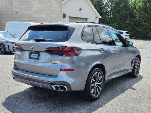 2024 BMW X5 M60i