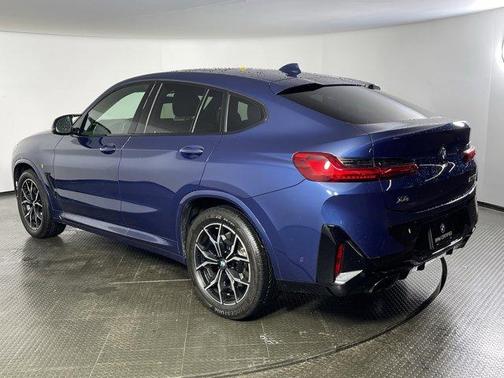 2024 BMW X4 M40i
