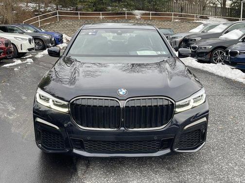 2022 BMW 750 i xDrive