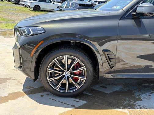 Gray Metallic 2026 BMW X5 xDrive40i