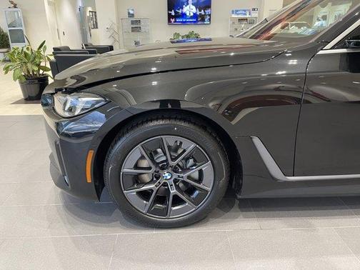 Black Sapphire Metallic 2026 BMW i4 Gran Coupe xDrive40