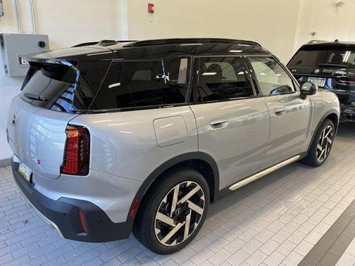 2025 MINI Countryman S
