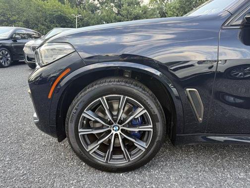 2022 BMW X5 M50i