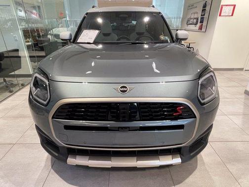 Smoke Green 2025 MINI Countryman S