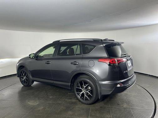 2018 Toyota RAV4 SE