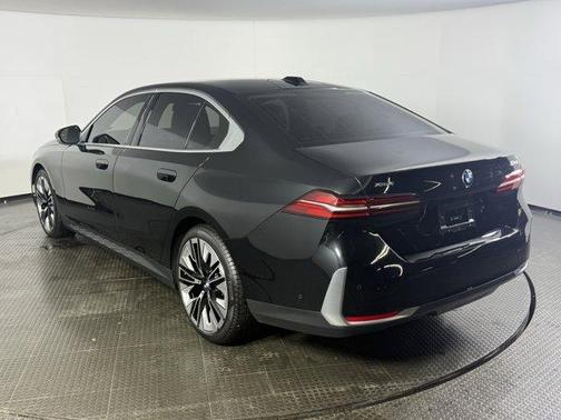 2024 BMW 540 i xDrive