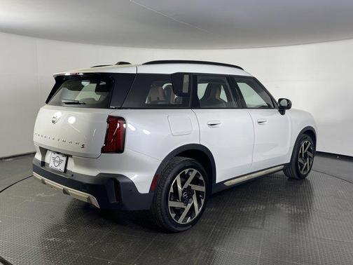 White 2025 MINI Countryman S