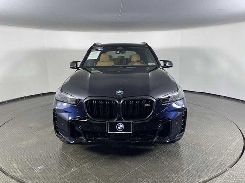 2025 BMW X5 M60i