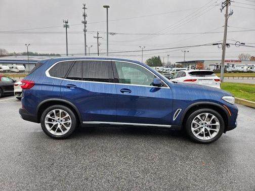 Blue Metallic 2022 BMW X5 xDrive40i