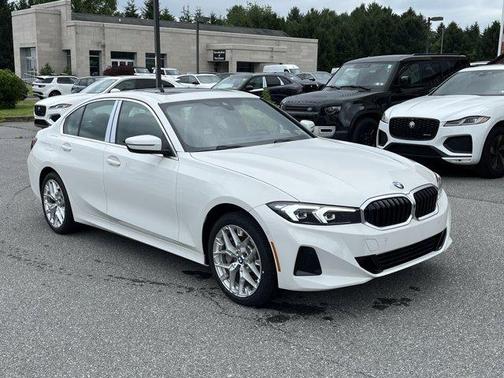 2025 BMW 330 i xDrive