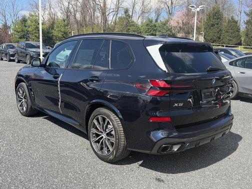 Carbon Black Metallic 2026 BMW X5 PHEV xDrive50e
