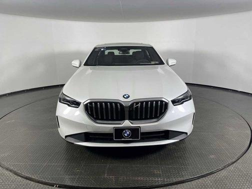 2024 BMW 540 i xDrive