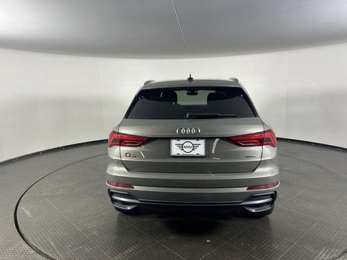 2021 Audi Q3 45 S line Premium