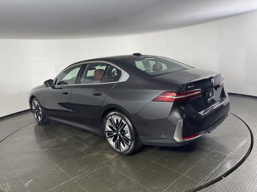 2024 BMW 540 i xDrive