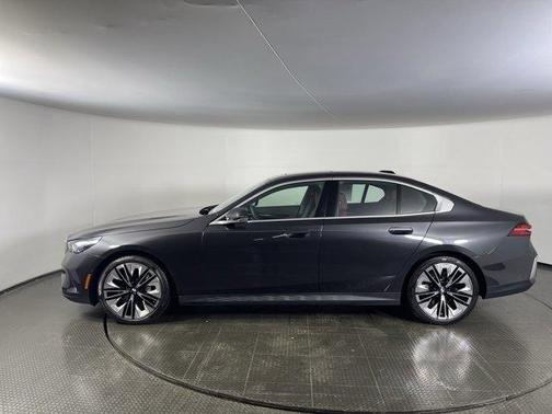 2024 BMW 540 i xDrive