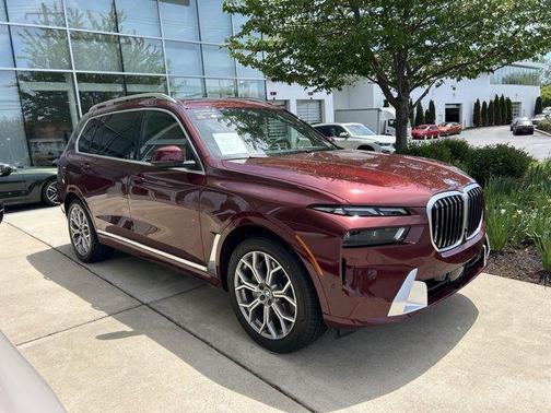 2025 BMW X7 xDrive40i