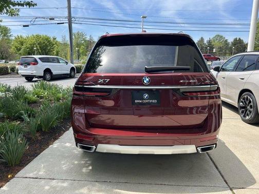 2025 BMW X7 xDrive40i