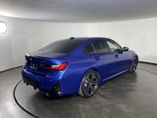 2023 BMW 330 i
