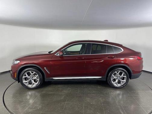 2025 BMW X4 xDrive30i