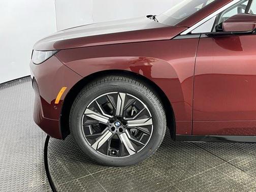 2026 BMW iX xDrive45