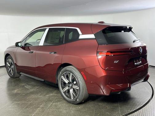 2026 BMW iX xDrive45