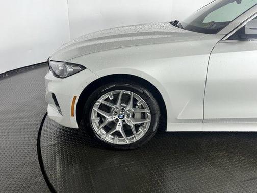Mineral White Metallic 2025 BMW 330 i xDrive