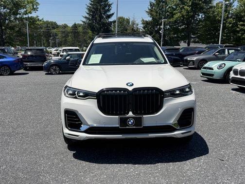 Alpine White 2021 BMW X7 xDrive40i