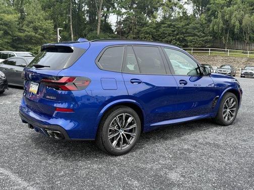 Bay Blue 2026 BMW X5 M60i