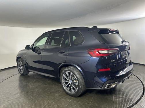 2022 BMW X5 PHEV xDrive45e