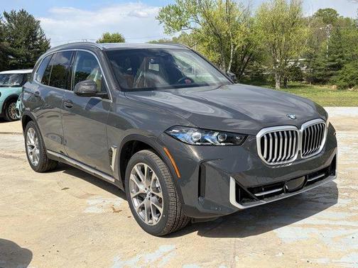 Gray Metallic 2026 BMW X5 xDrive40i