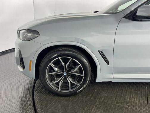 Gray 2025 BMW X4 xDrive30i
