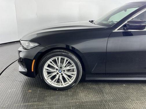 2024 BMW 330 i xDrive
