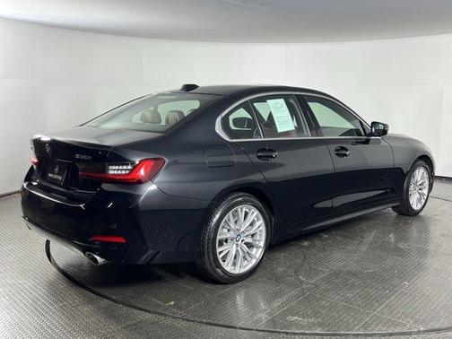 2024 BMW 330 i xDrive