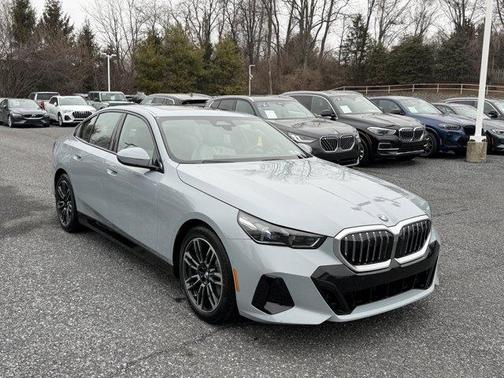 2026 BMW 530 i xDrive