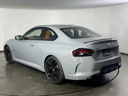 2026 BMW M240 i xDrive