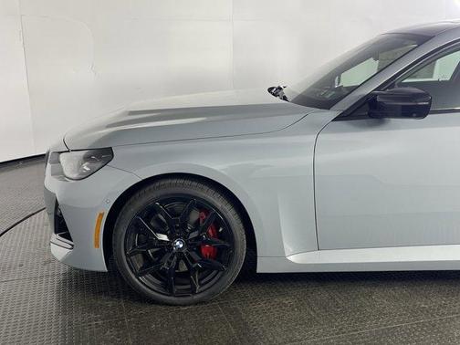 2026 BMW M240 i xDrive